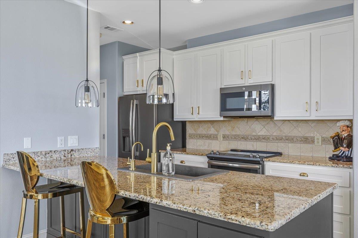 2001 Kahala Sunset DR