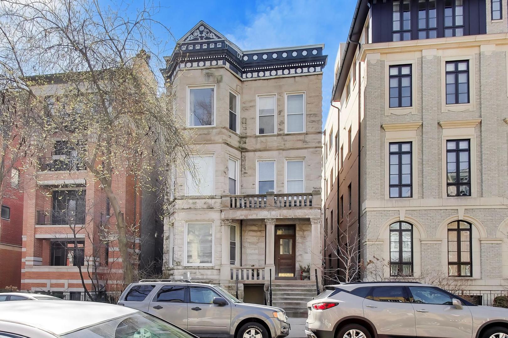 643 W Melrose Street Unit: 3