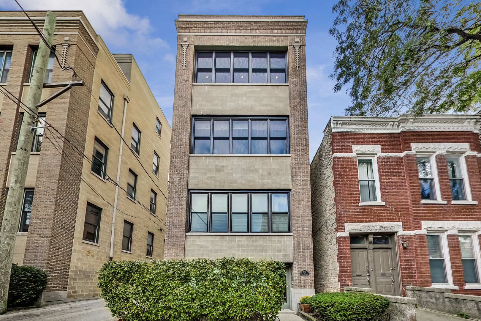 2011 W Wabansia Avenue Unit: 3