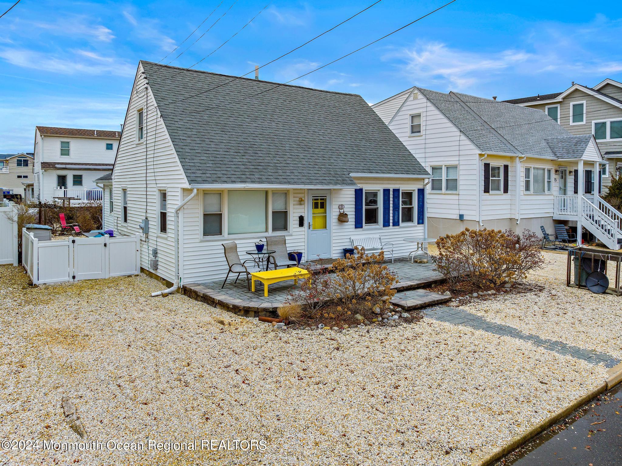 21 W Sailboat Lane