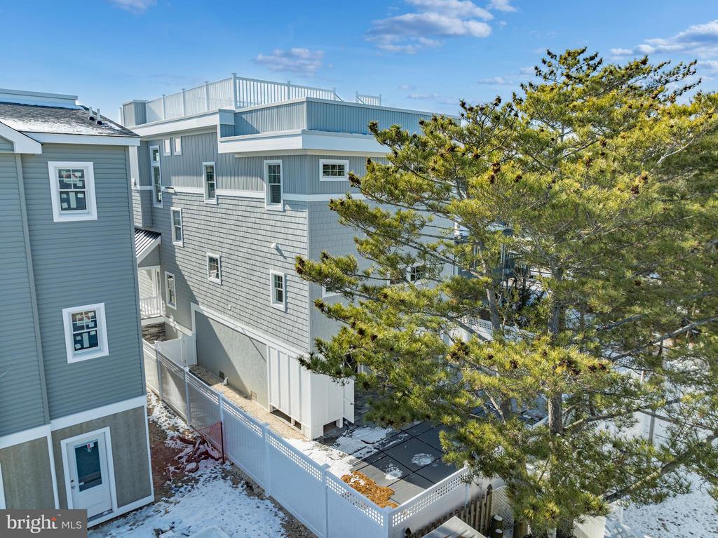11 W MCKINLEY AVENUE
