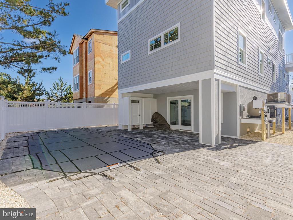 11 W MCKINLEY AVENUE