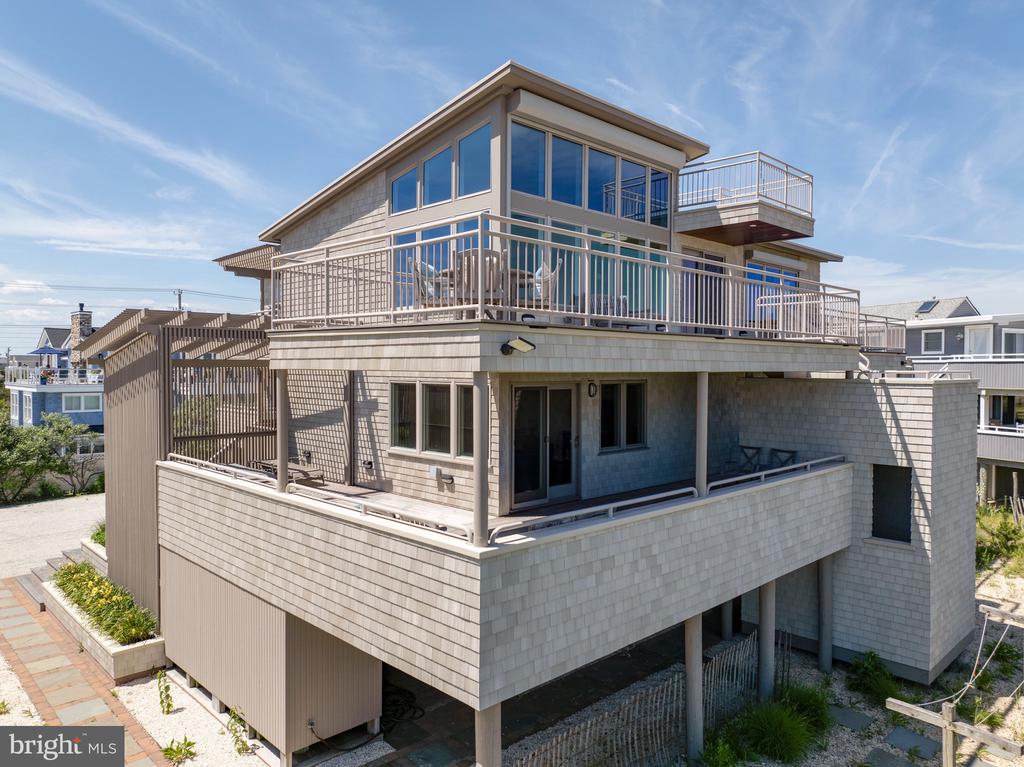 1109-B LONG BEACH BOULEVARD