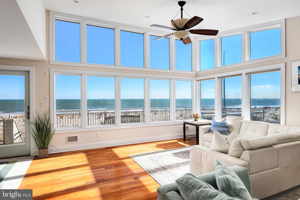 1109-B LONG BEACH BOULEVARD
