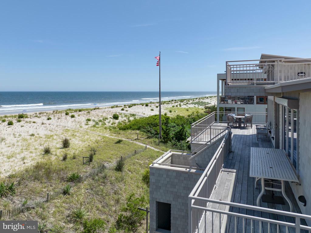 1109-B LONG BEACH BOULEVARD