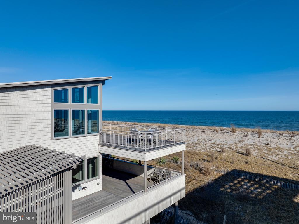1109-B LONG BEACH BOULEVARD