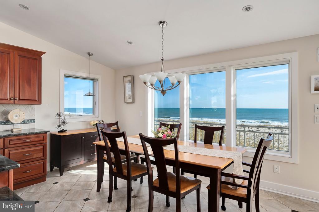 1109-B LONG BEACH BOULEVARD