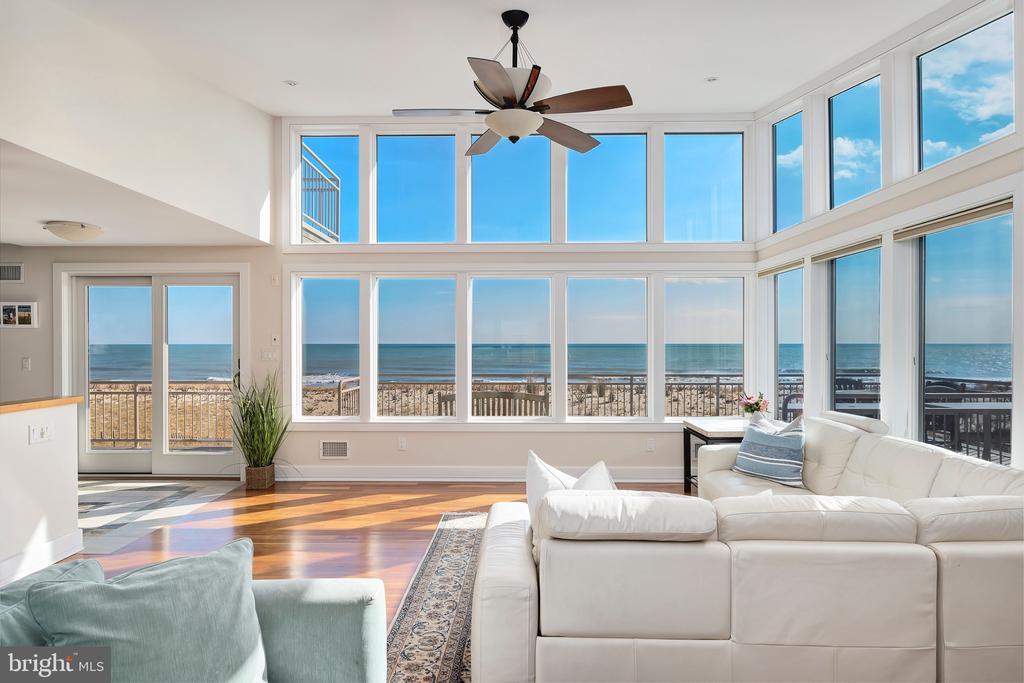 1109-B LONG BEACH BOULEVARD