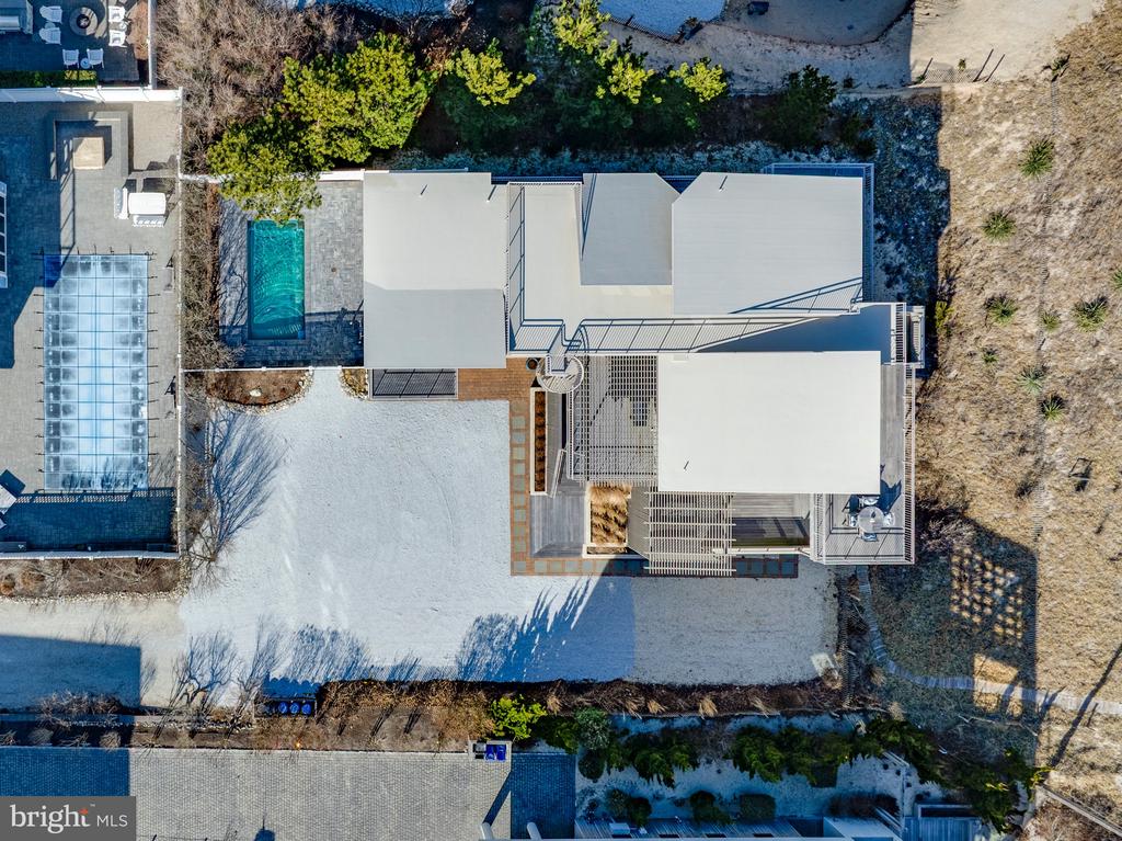 1109-B LONG BEACH BOULEVARD