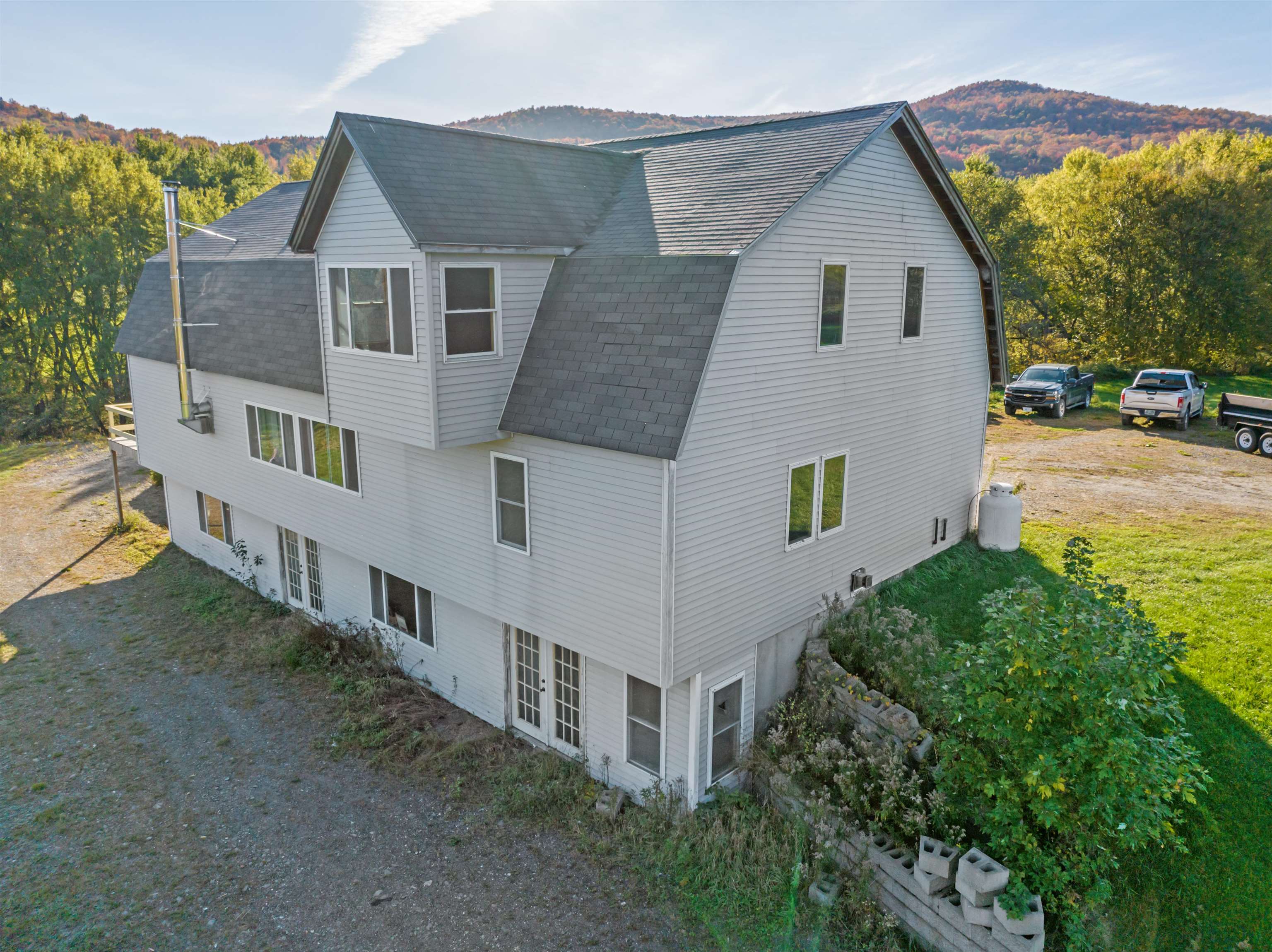 1551 Halls Stream Road
