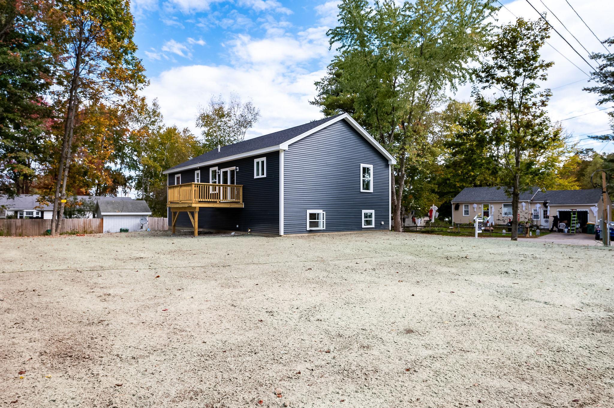 9 Lawn Avenue