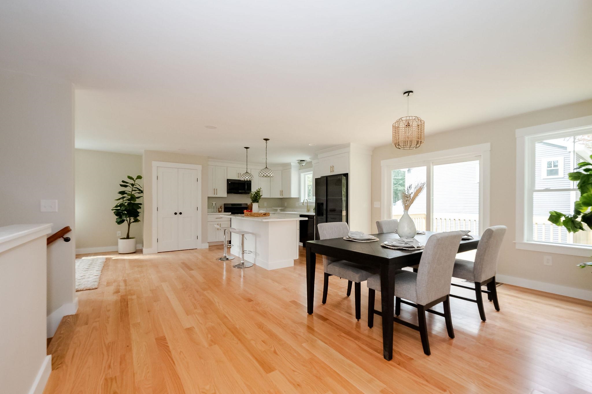 9 Lawn Avenue