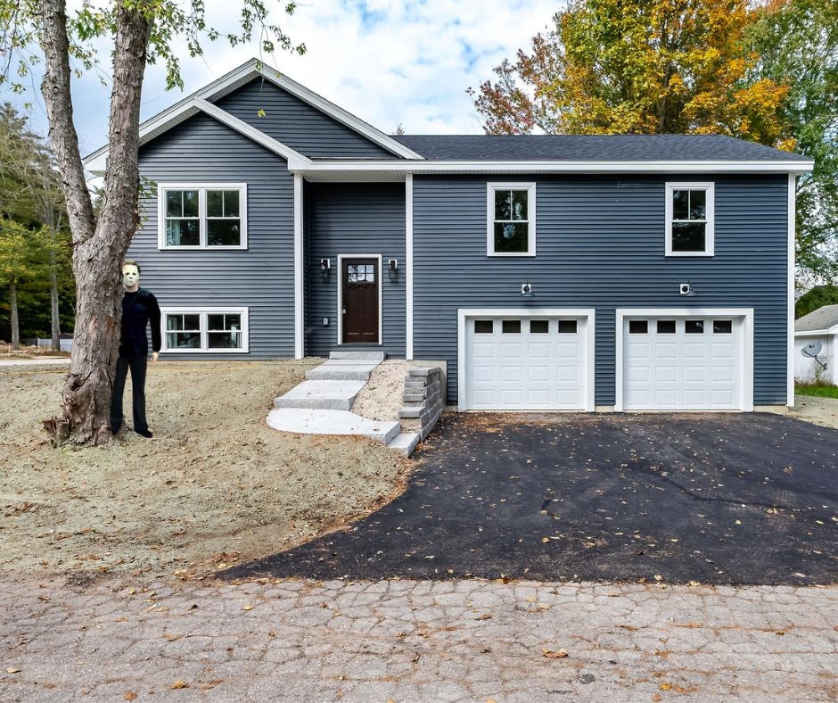 9 Lawn Avenue