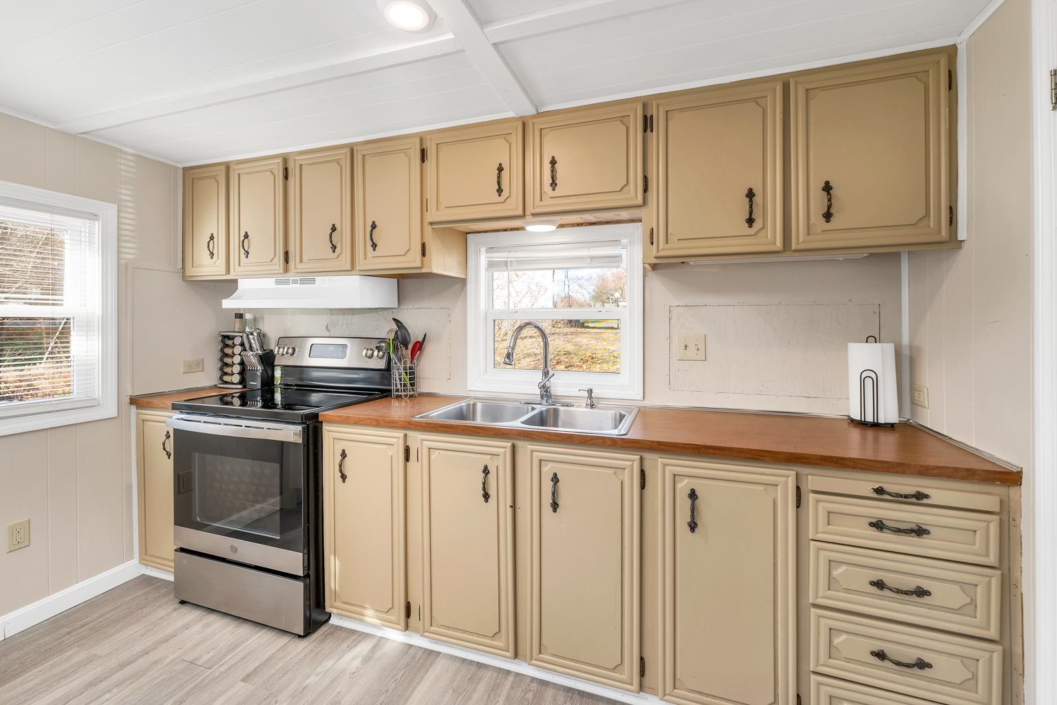 10 South Fuchsia Drive