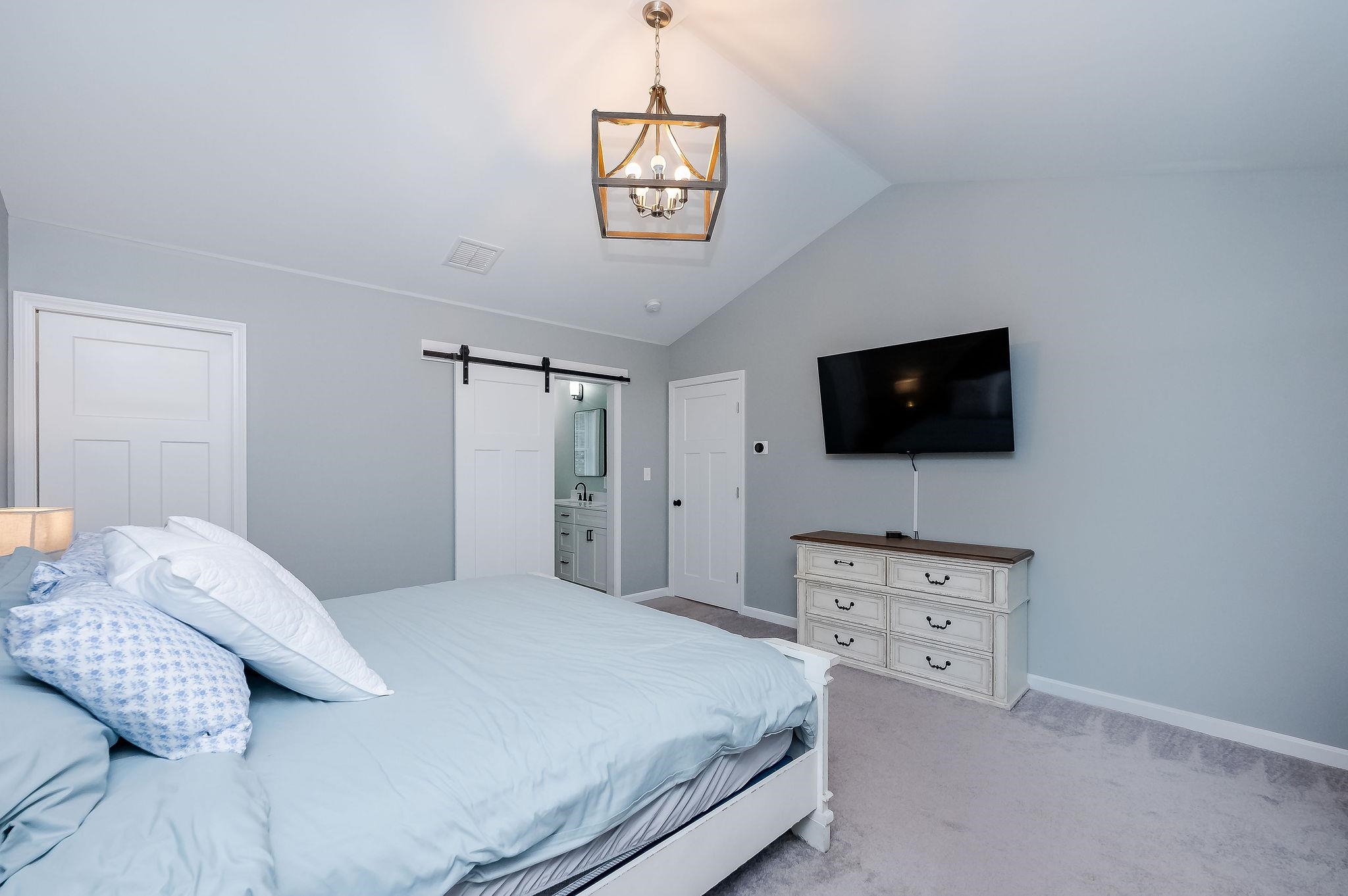 24 Peaslee Road