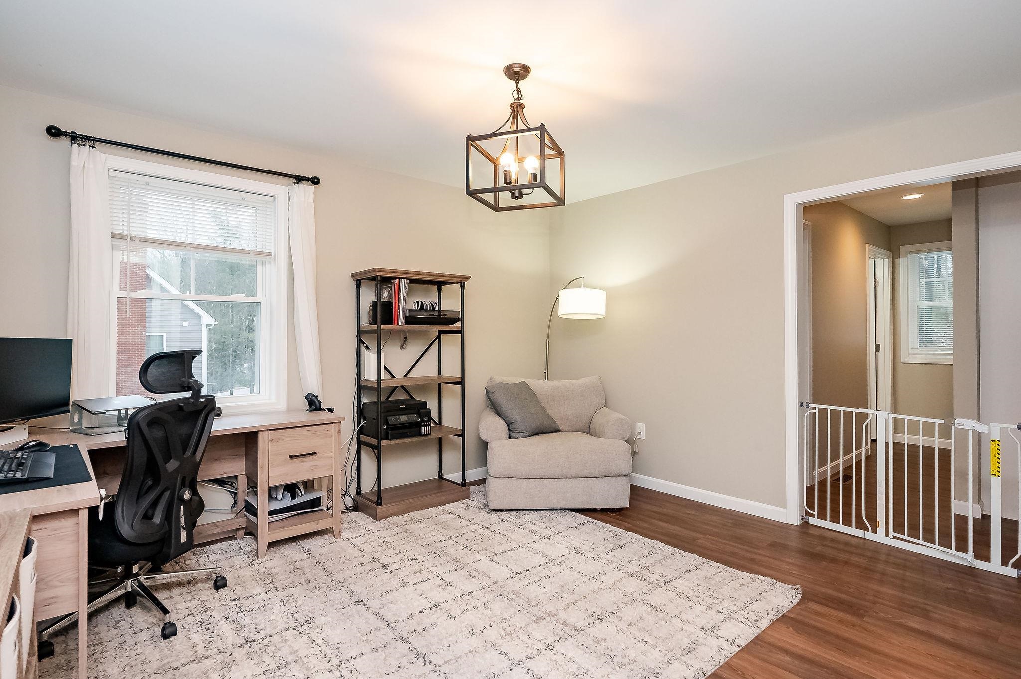 24 Peaslee Road