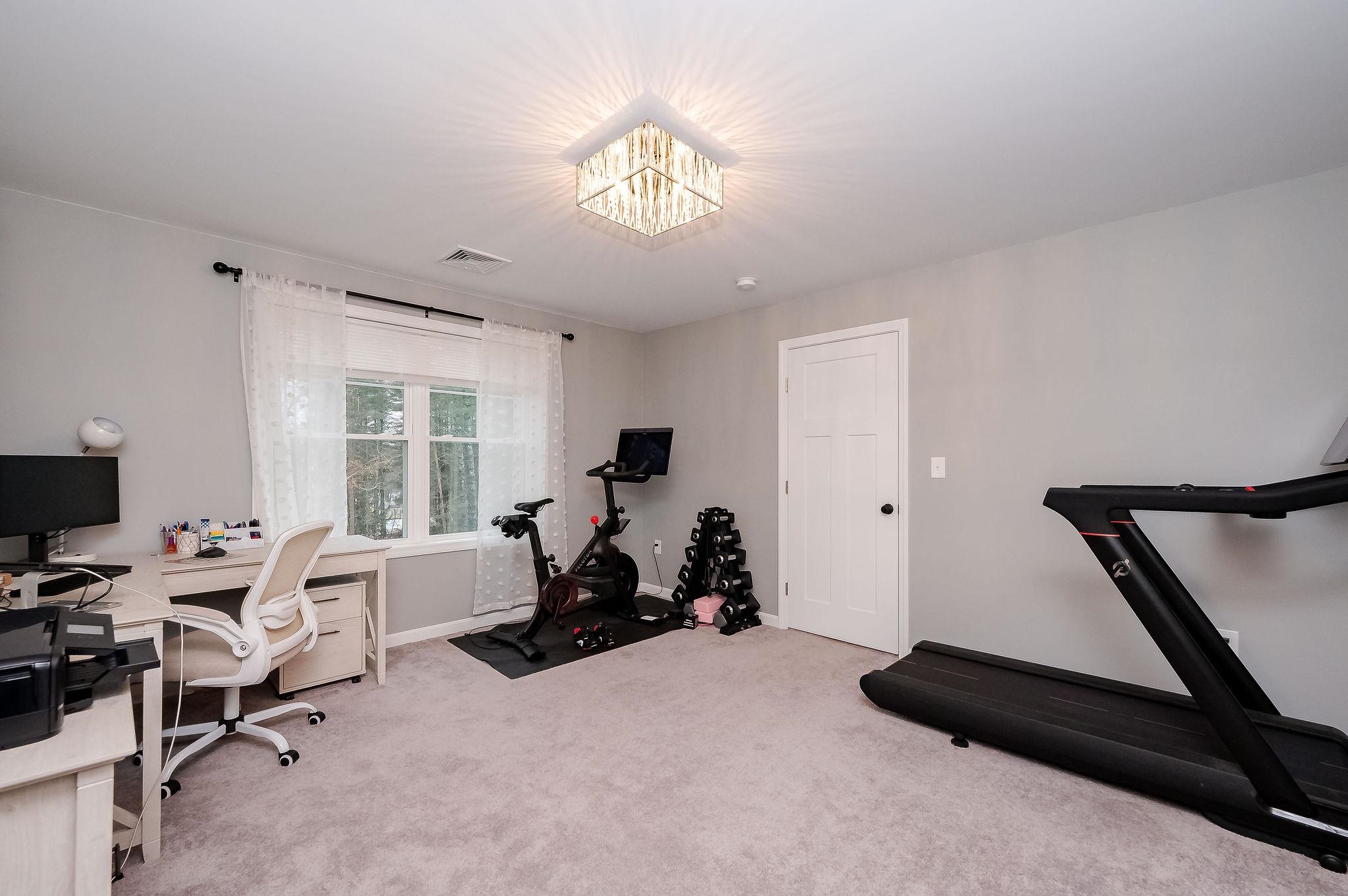 24 Peaslee Road