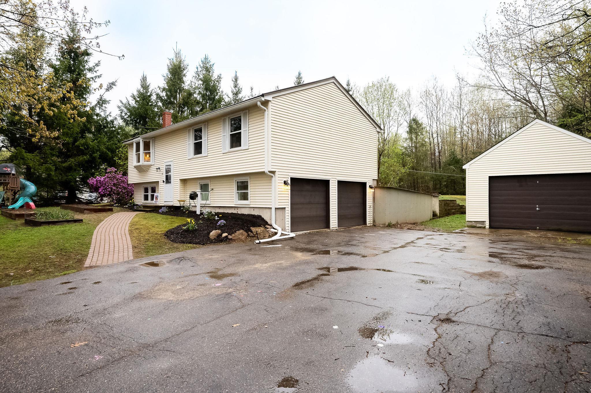58 NorthEast Pond Road