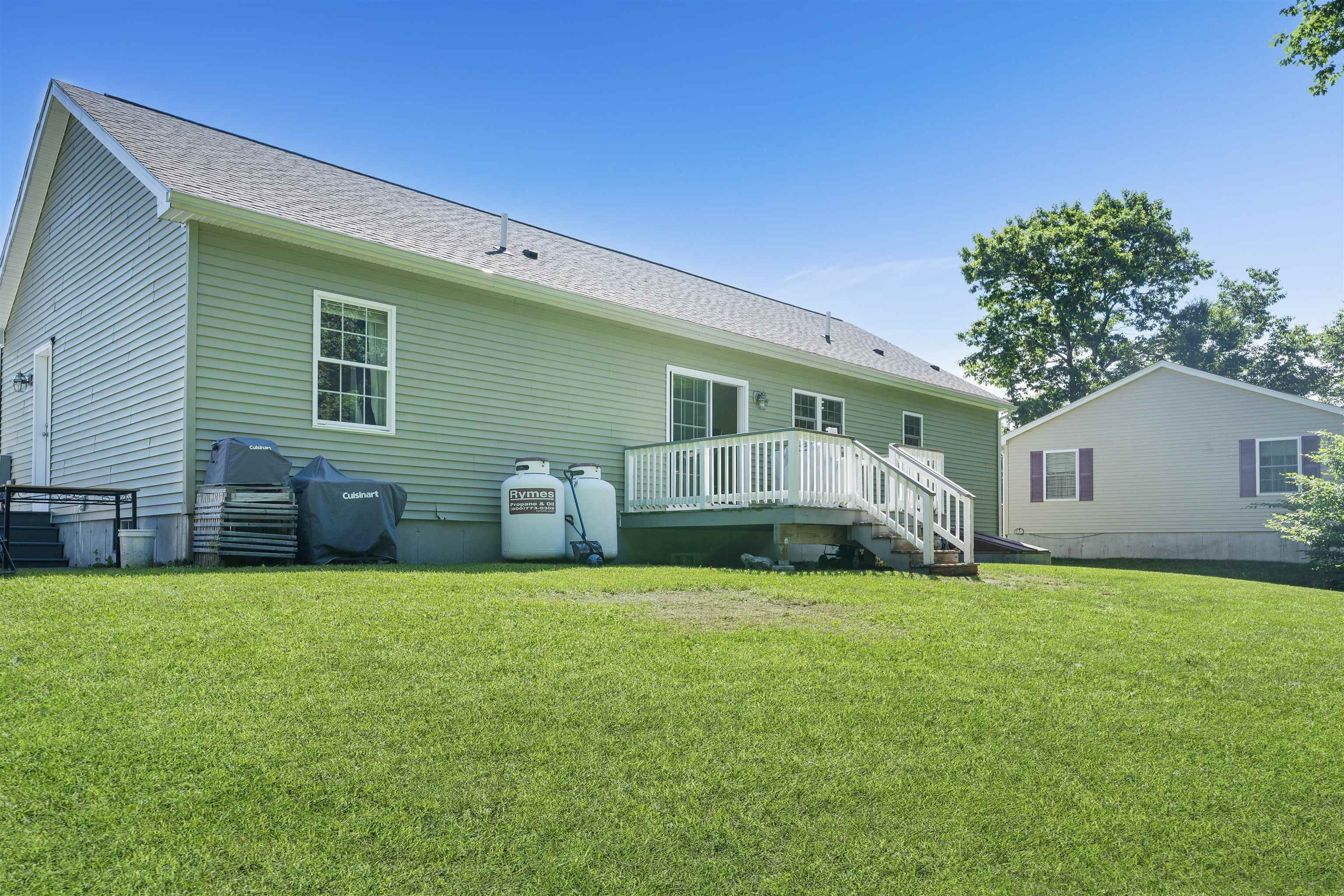 11 Collins Circle