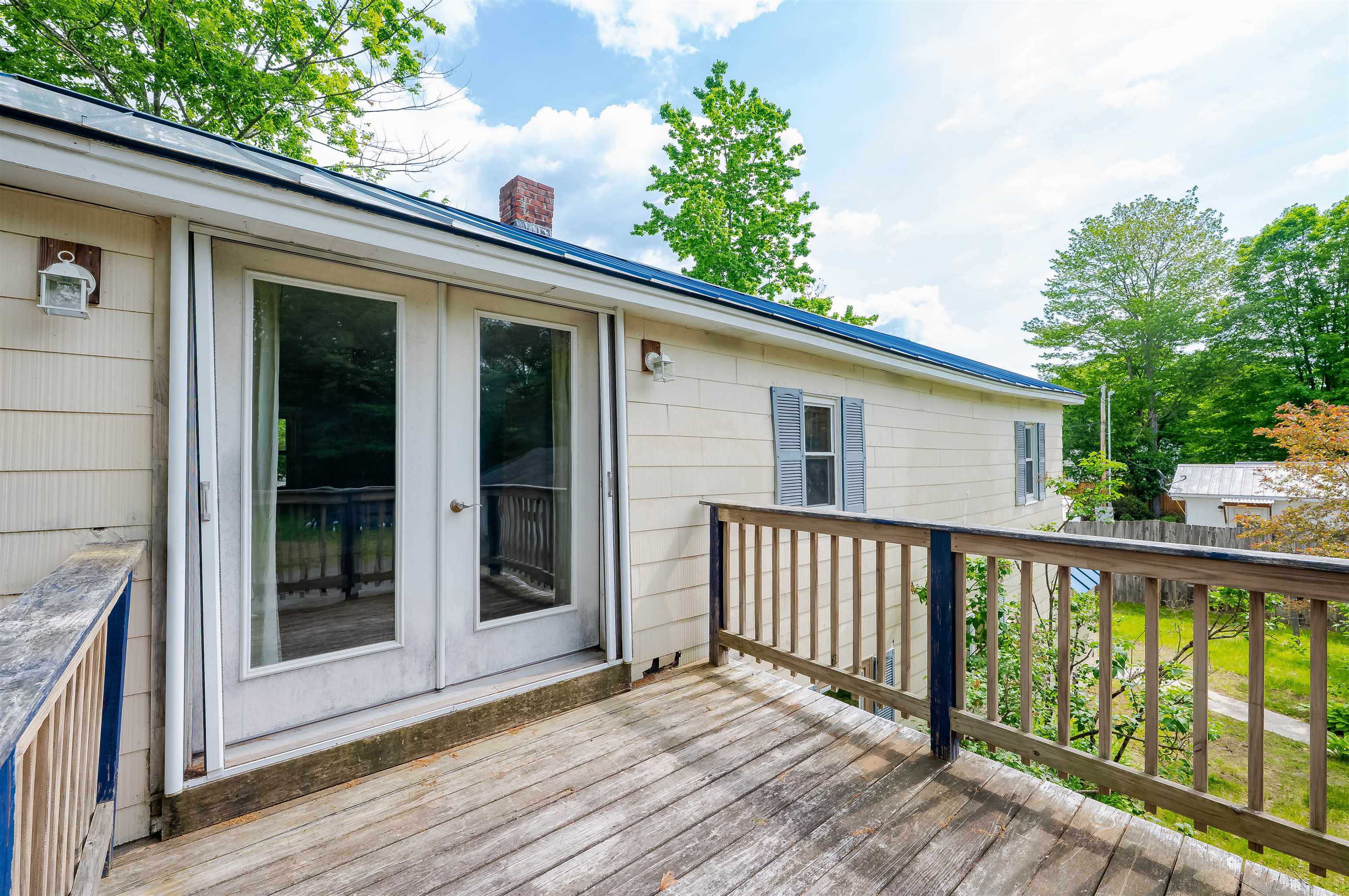 18 Pine Avenue