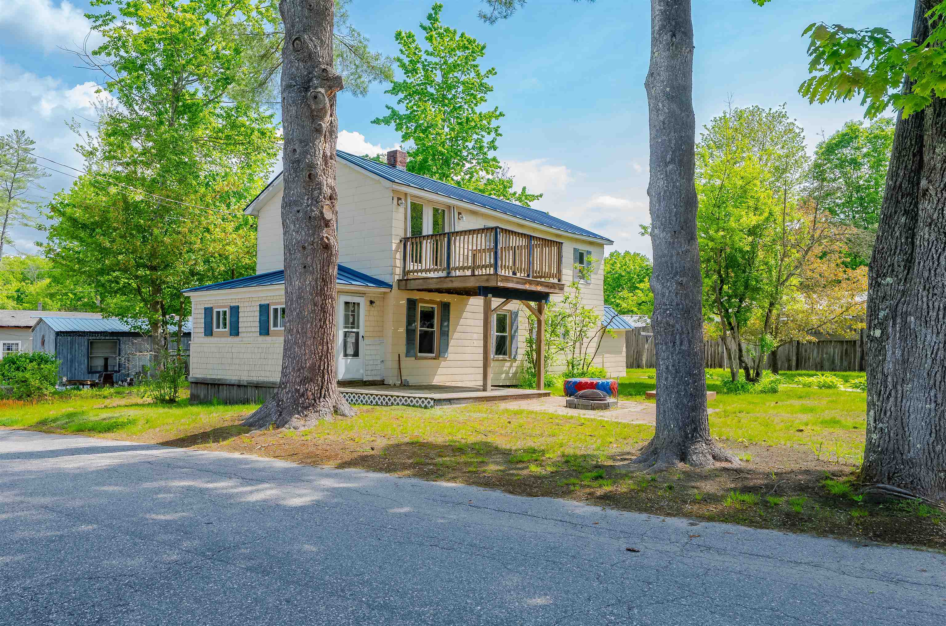 18 Pine Avenue