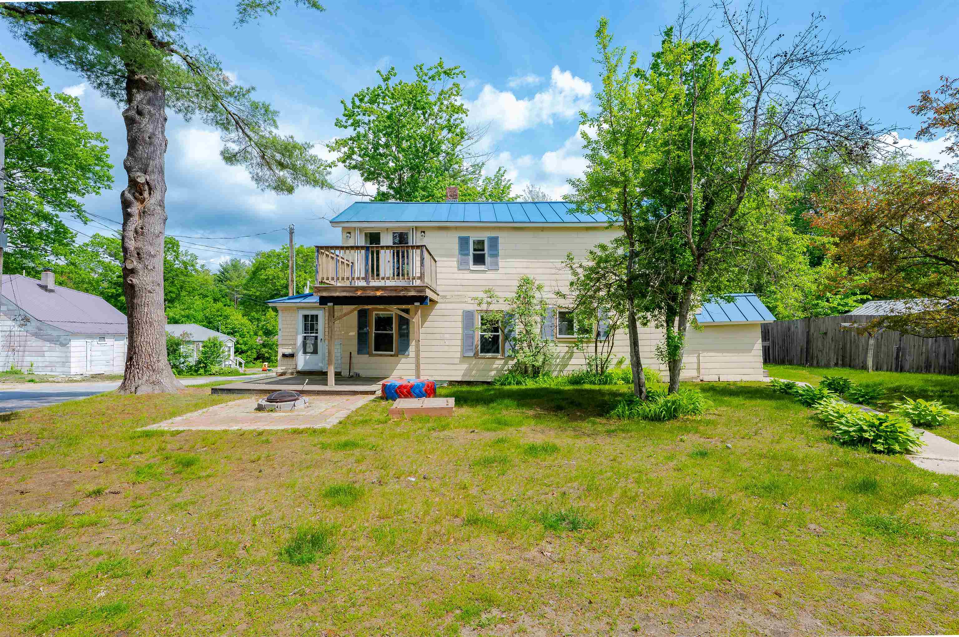 18 Pine Avenue