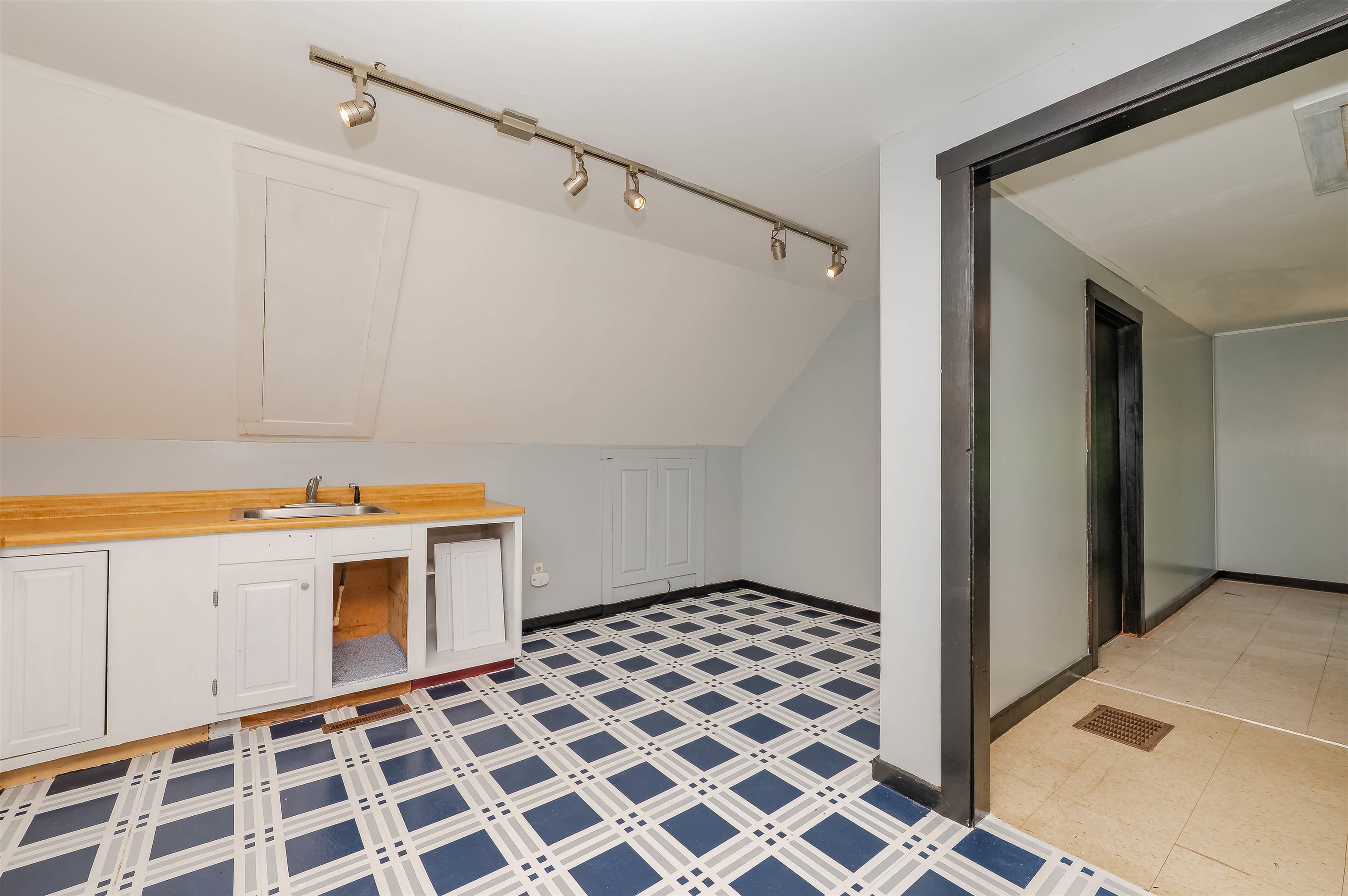 50 Ledge Farm Road