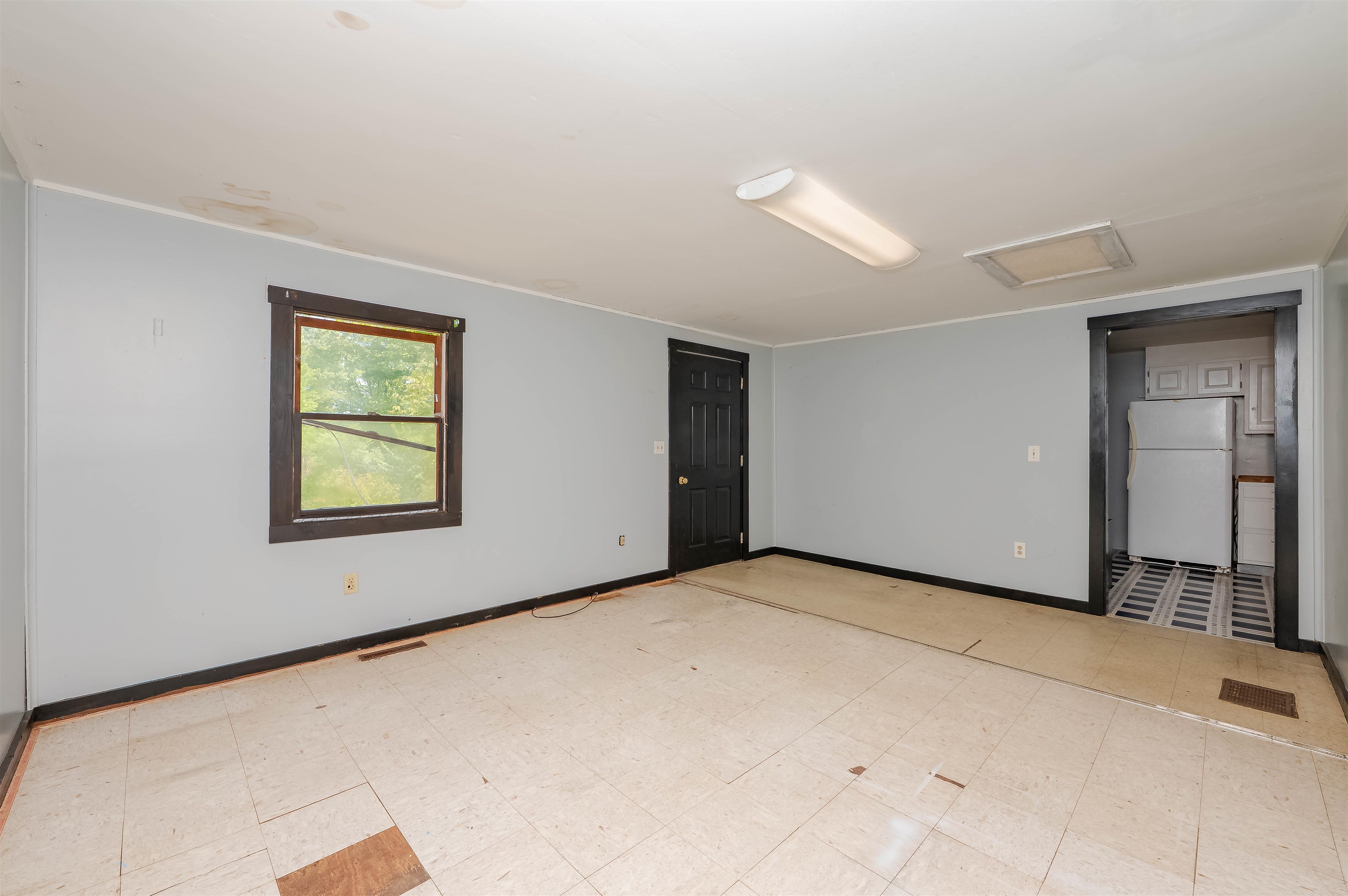 50 Ledge Farm Road