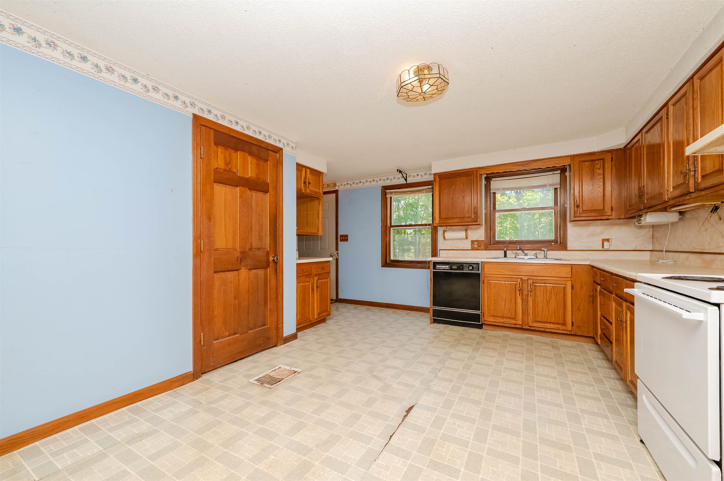 50 Ledge Farm Road