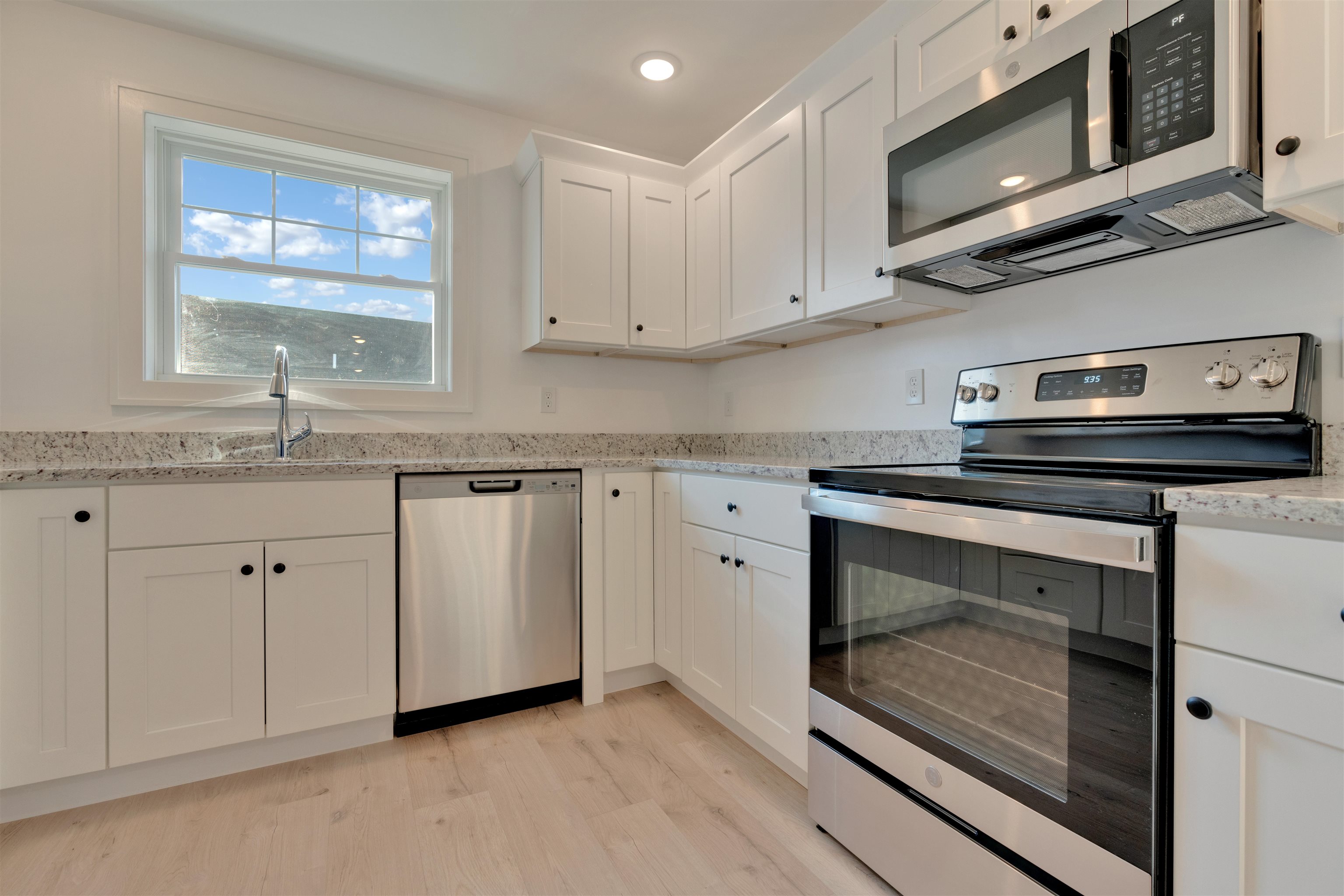 2 Cape Coral Way Unit: B