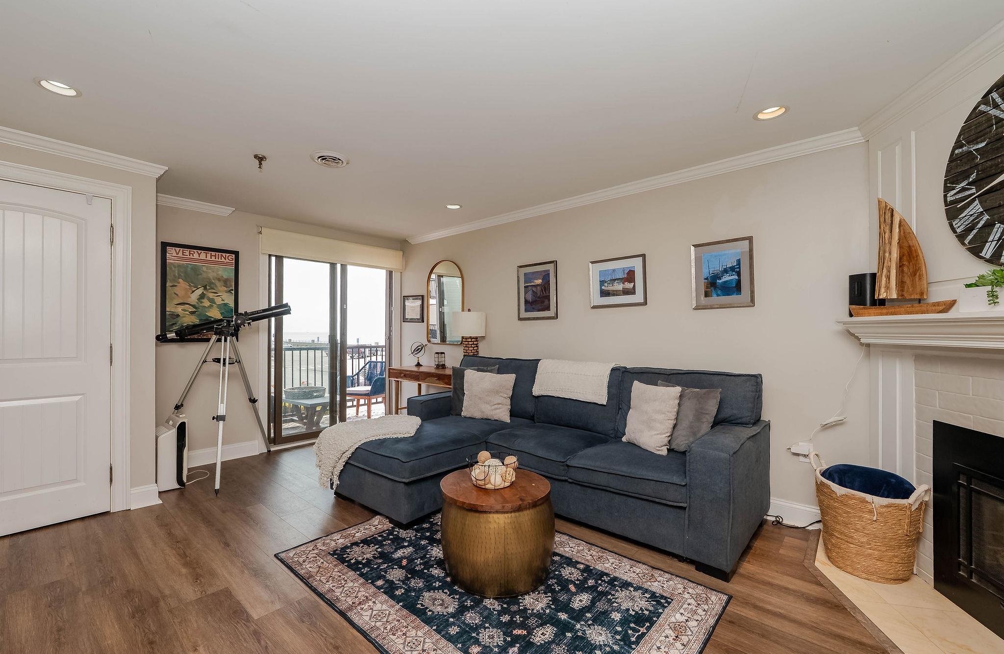 461 Ocean Boulevard Unit: A7
