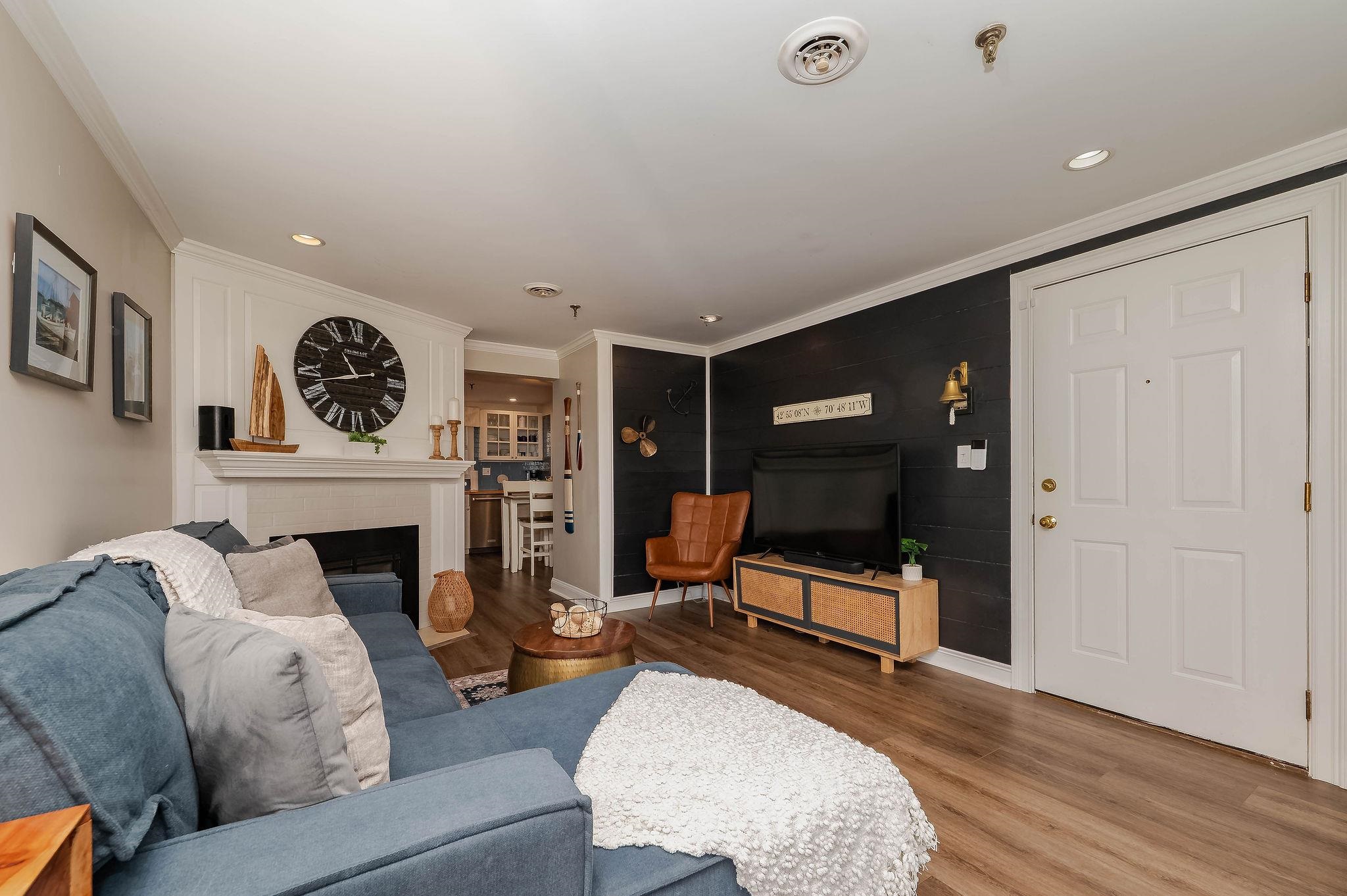 461 Ocean Boulevard Unit: A7