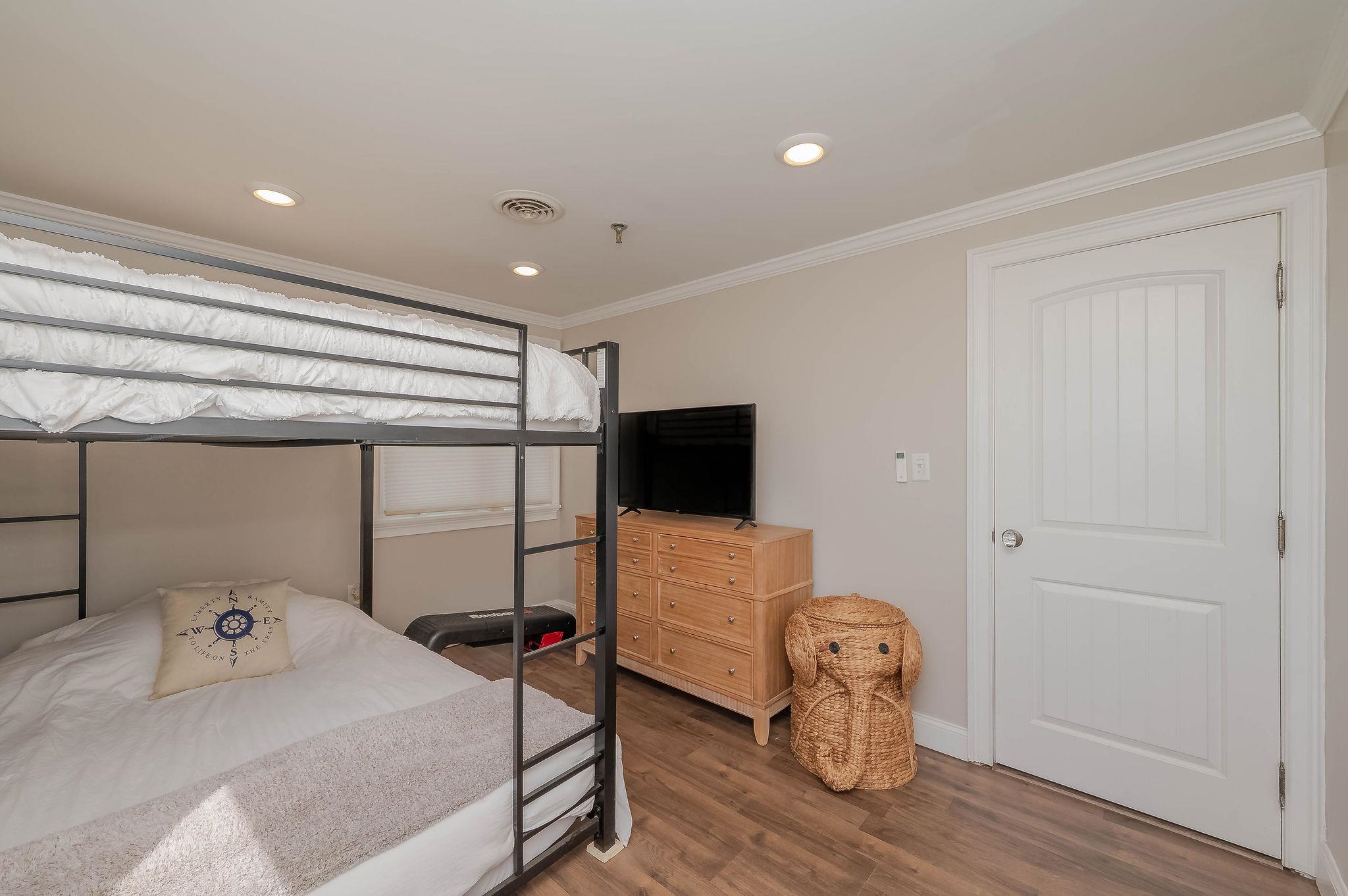 461 Ocean Boulevard Unit: A7