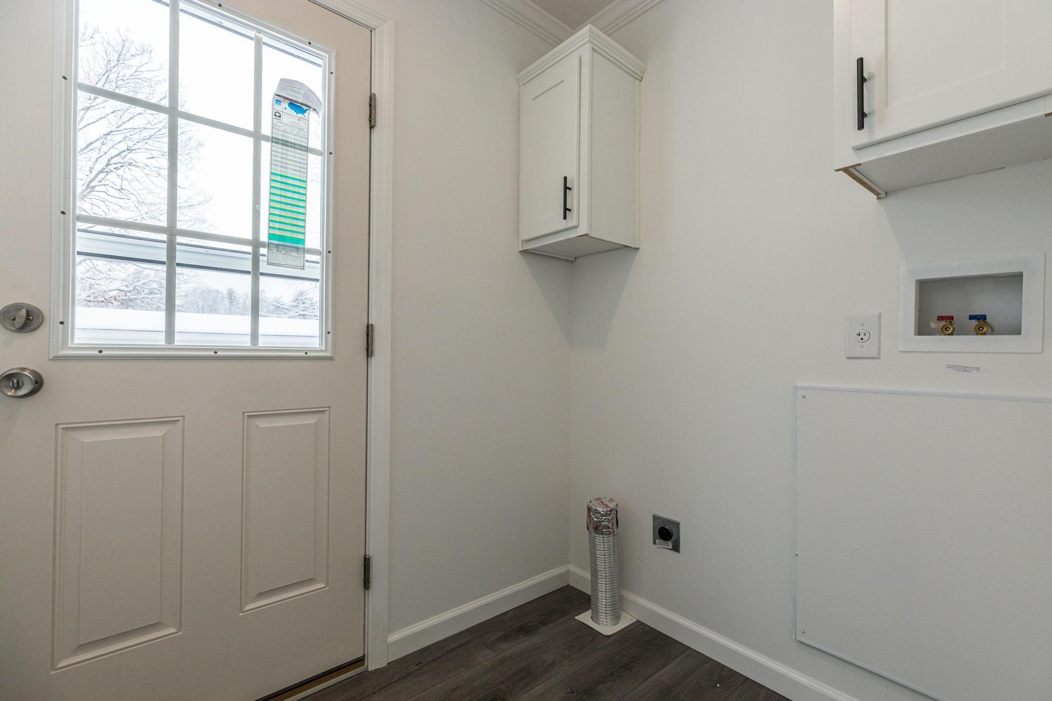 108 Colonial Village