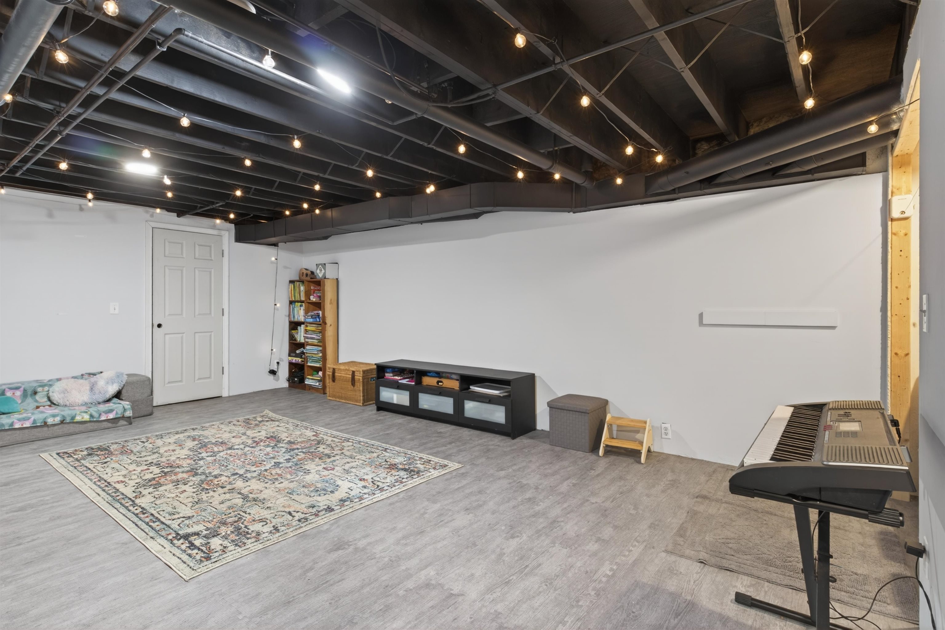 24 Swaan Drive