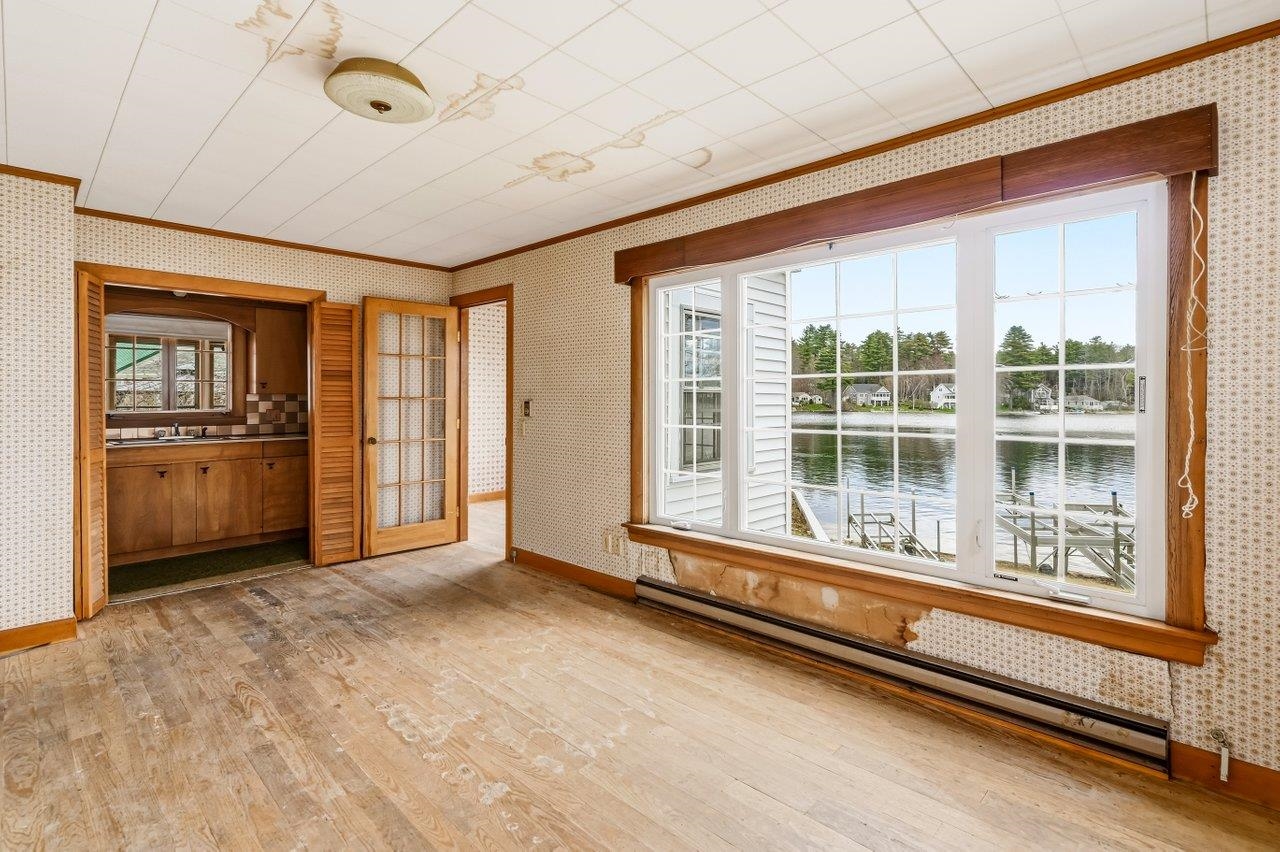 48 Kingsbury Drive Unit: A & B