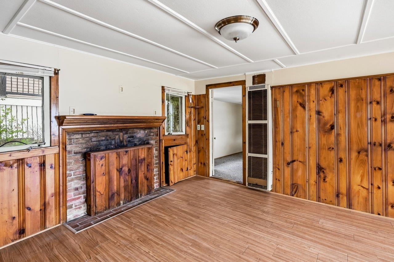 48 Kingsbury Drive Unit: A & B