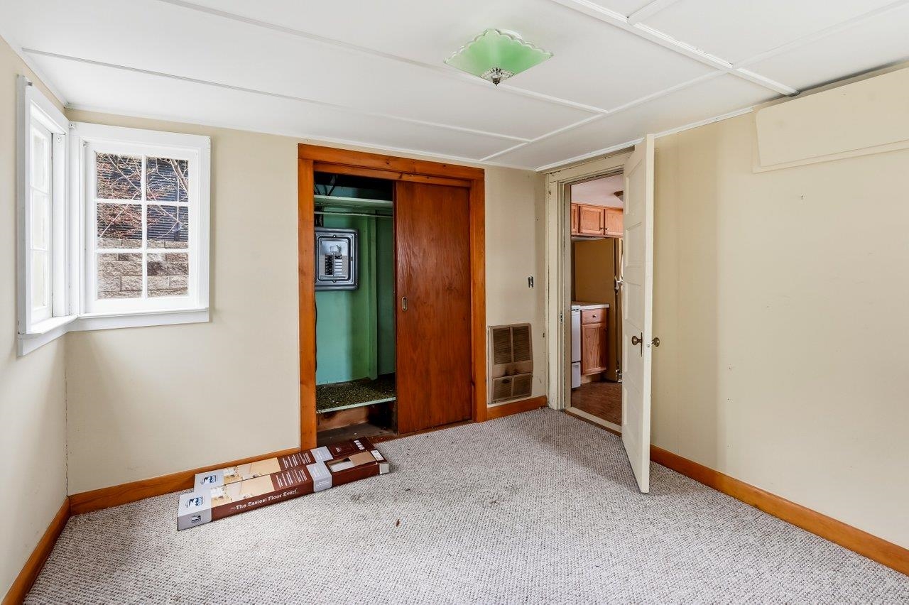 48 Kingsbury Drive Unit: A & B