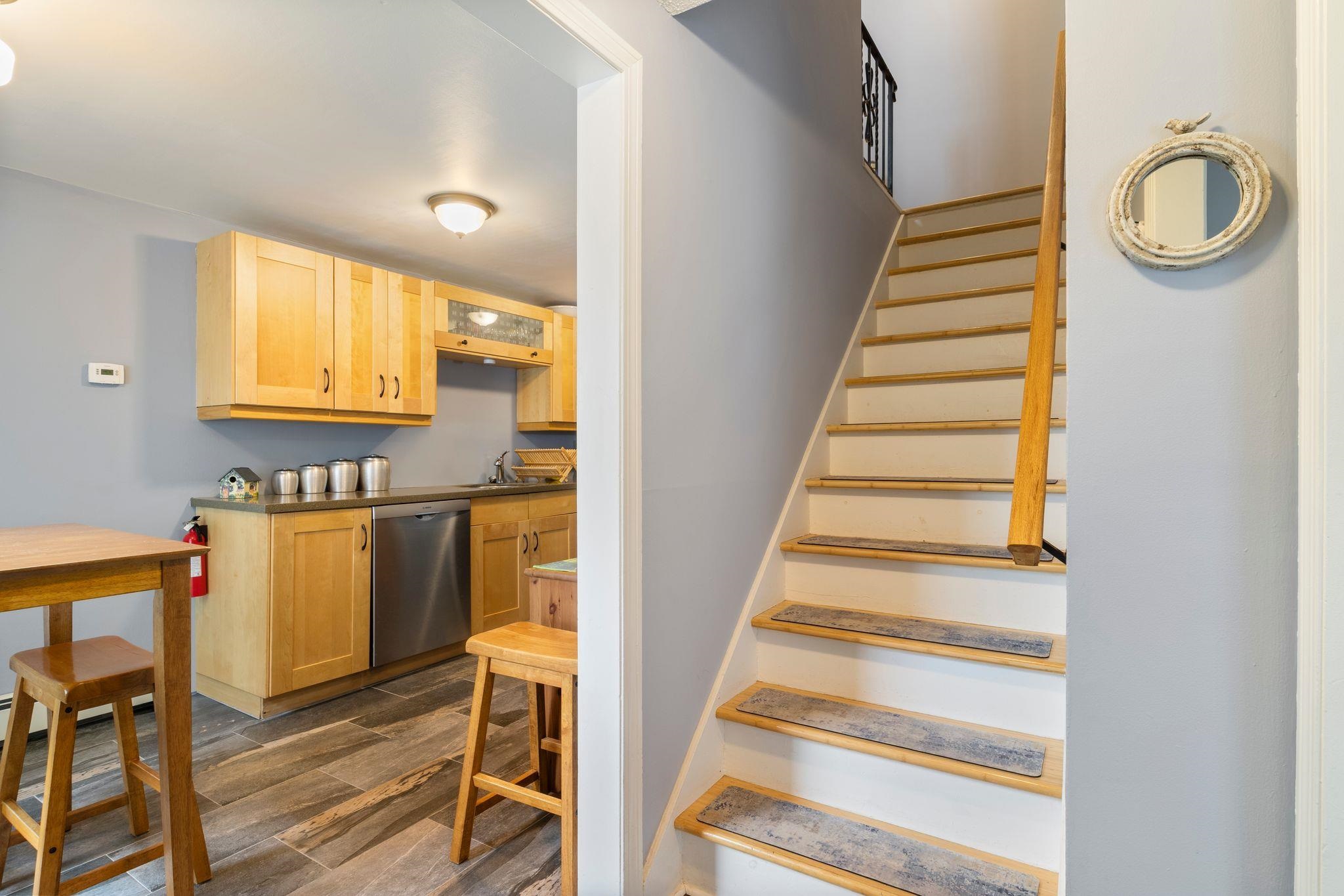 9 Hemlock Forest Drive