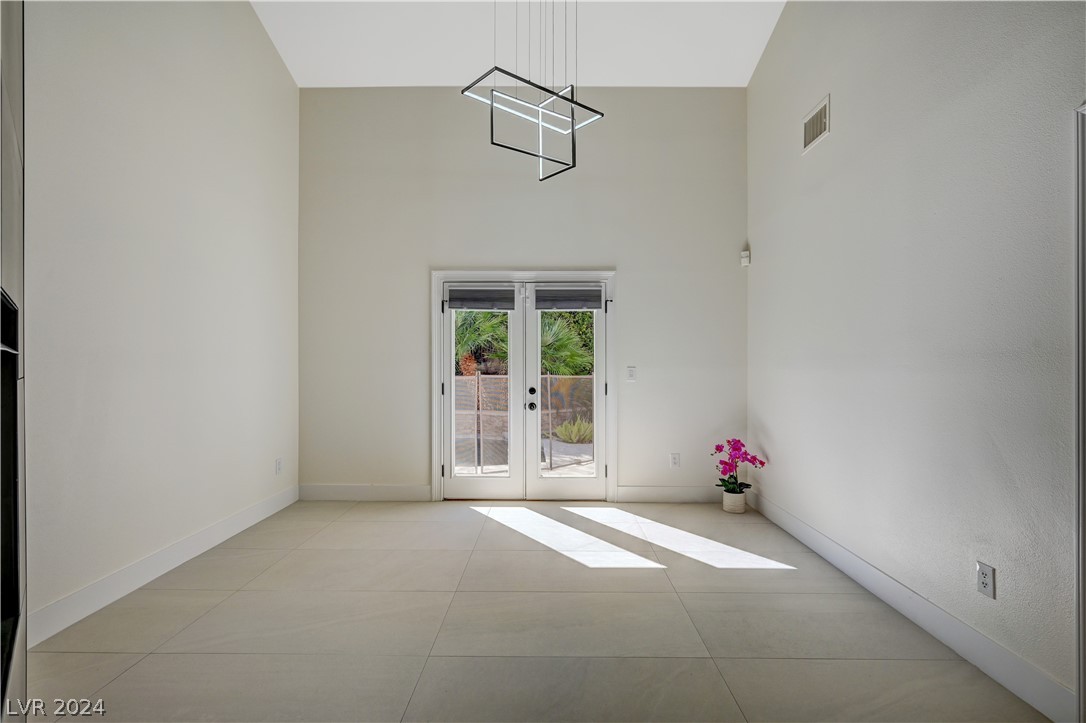 2025 Winter Wind Street
