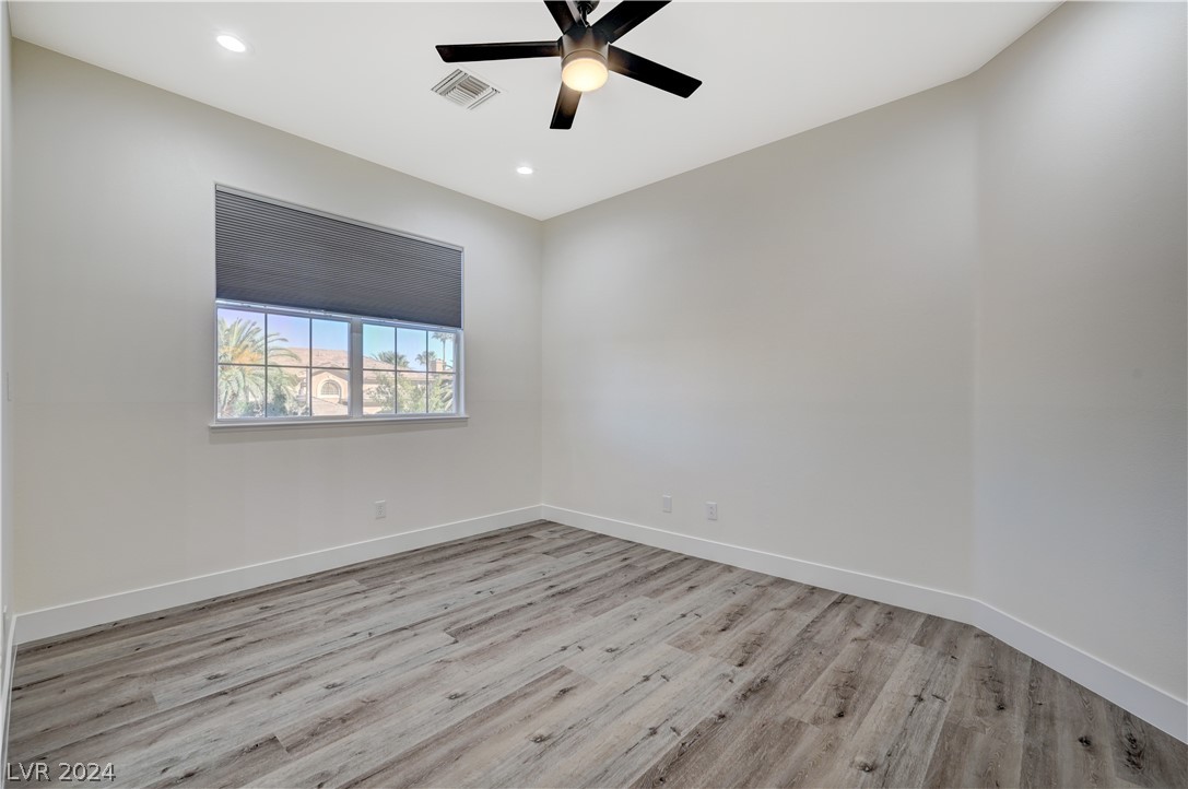 2025 Winter Wind Street
