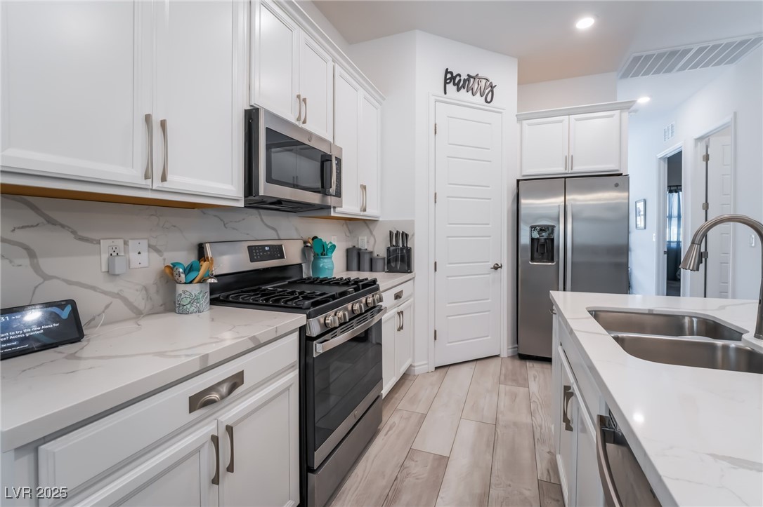 778 Dainty Daffodil Street