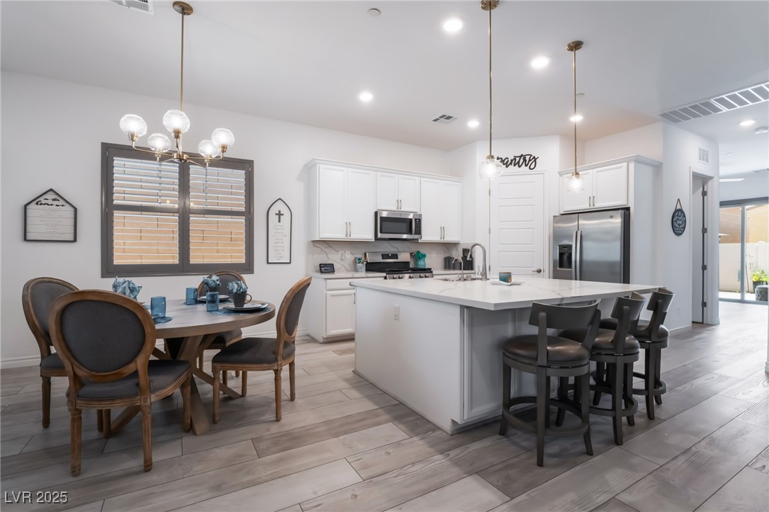 778 Dainty Daffodil Street