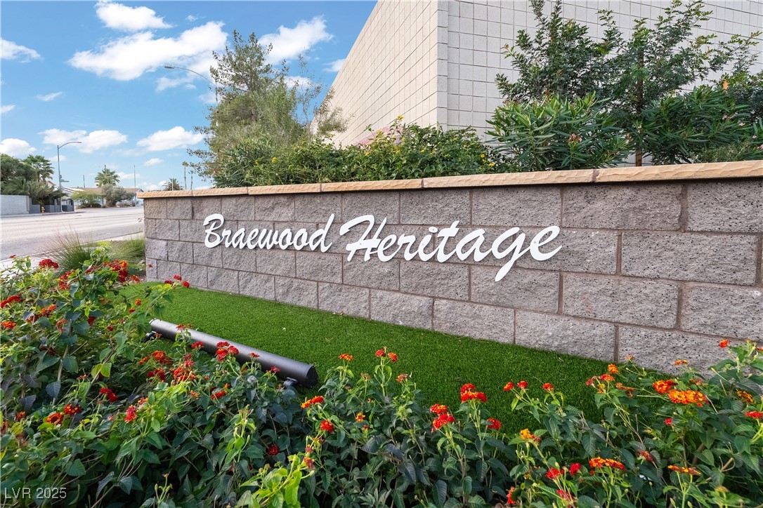 3543 Blackstone Street