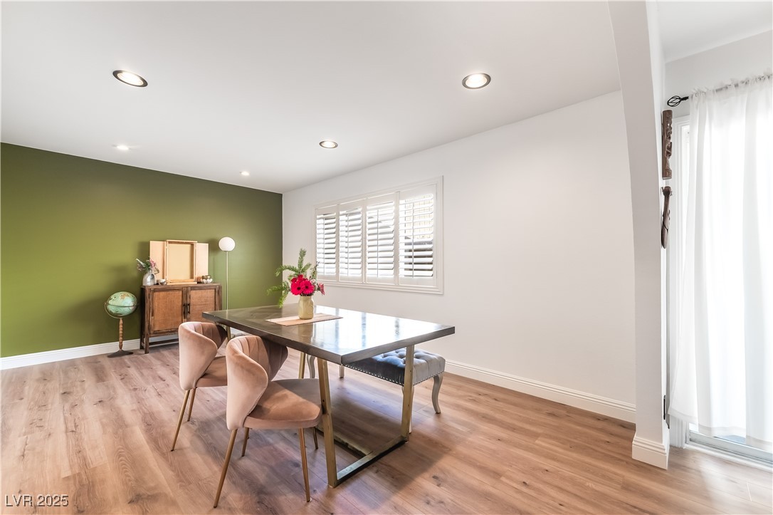 3543 Blackstone Street