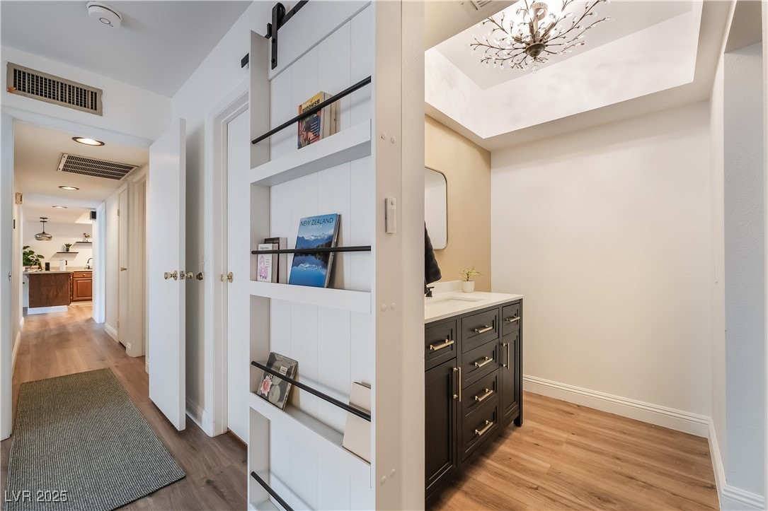 3543 Blackstone Street