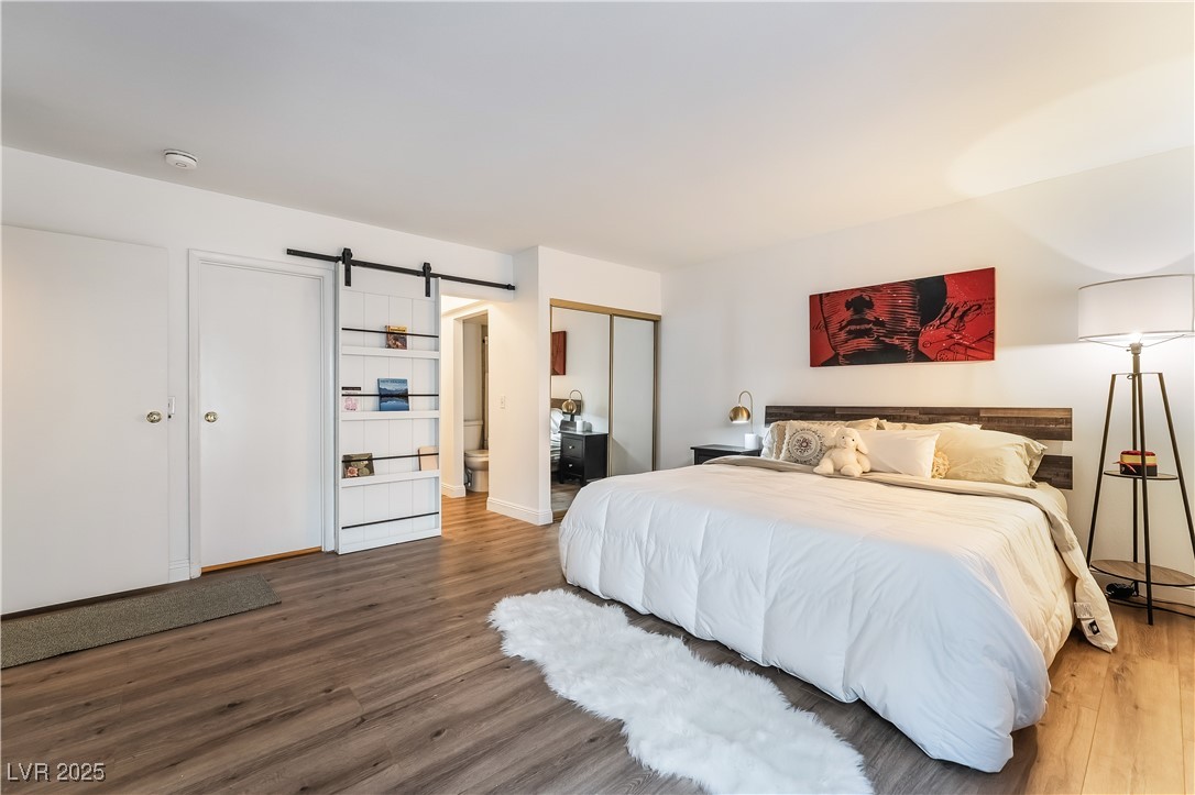 3543 Blackstone Street