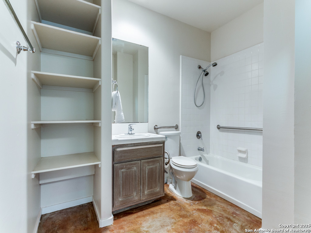 256 Montclair