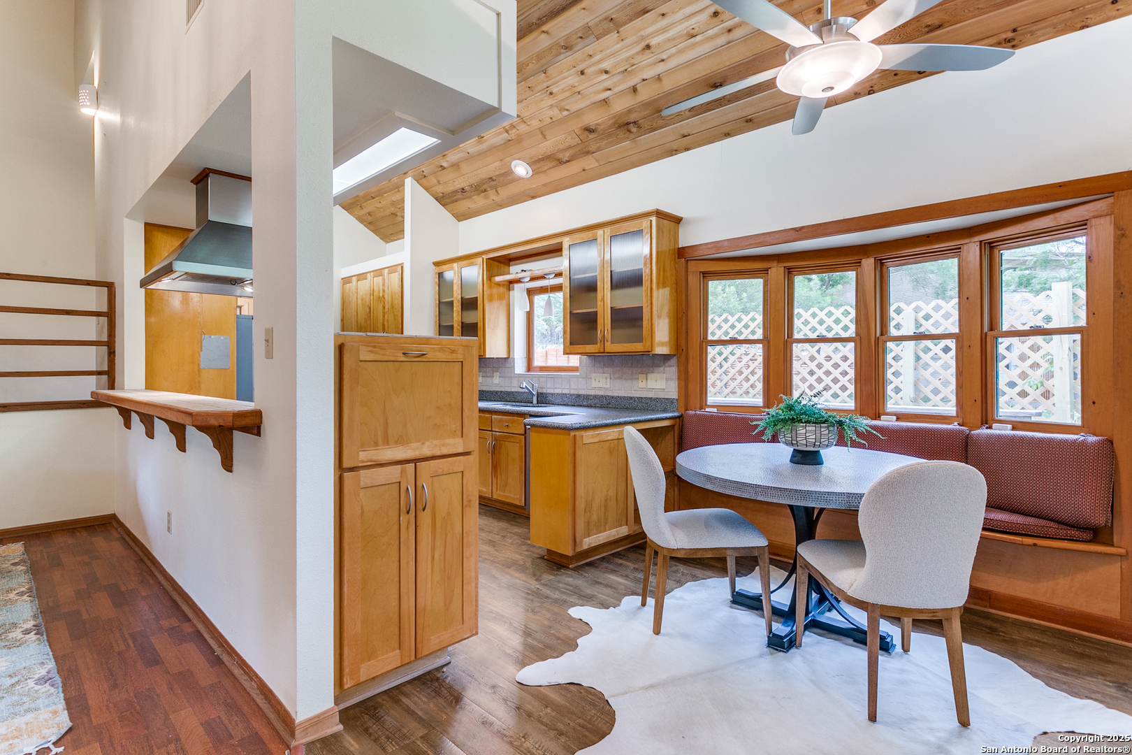 2603 Brookhurst