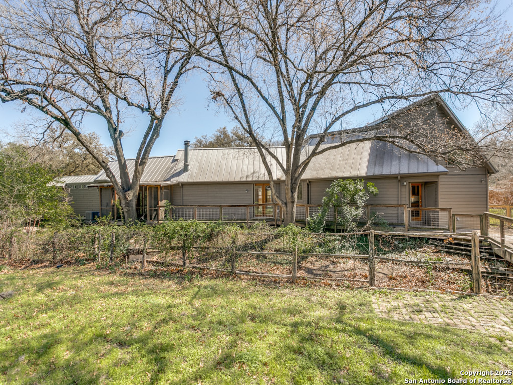 2603 Brookhurst